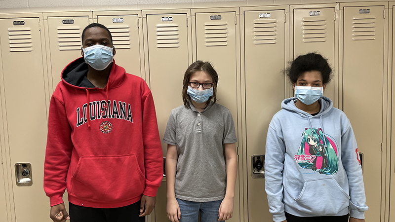 Three students that are the geography bee winners