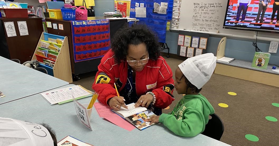 Jefferson ‘cafe’ gives some Reading Raiders the opportunity to expand their taste in books