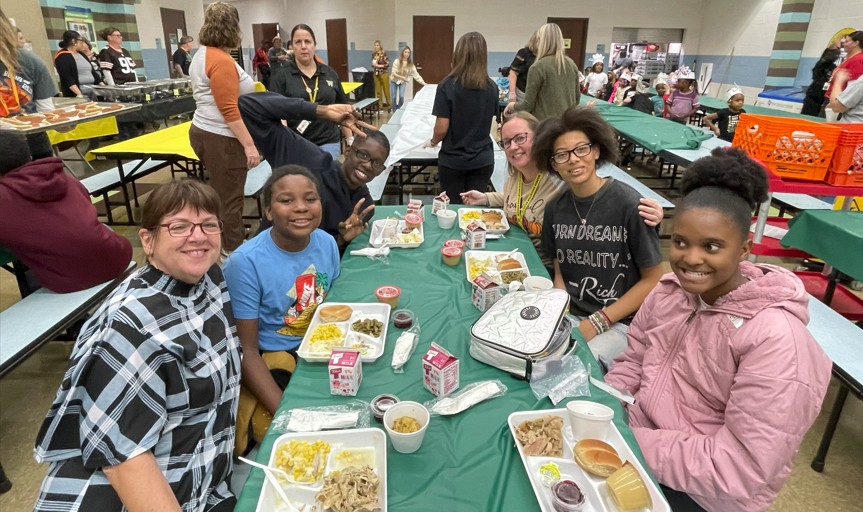 Mrs. Varley's class enjoying lunch together.