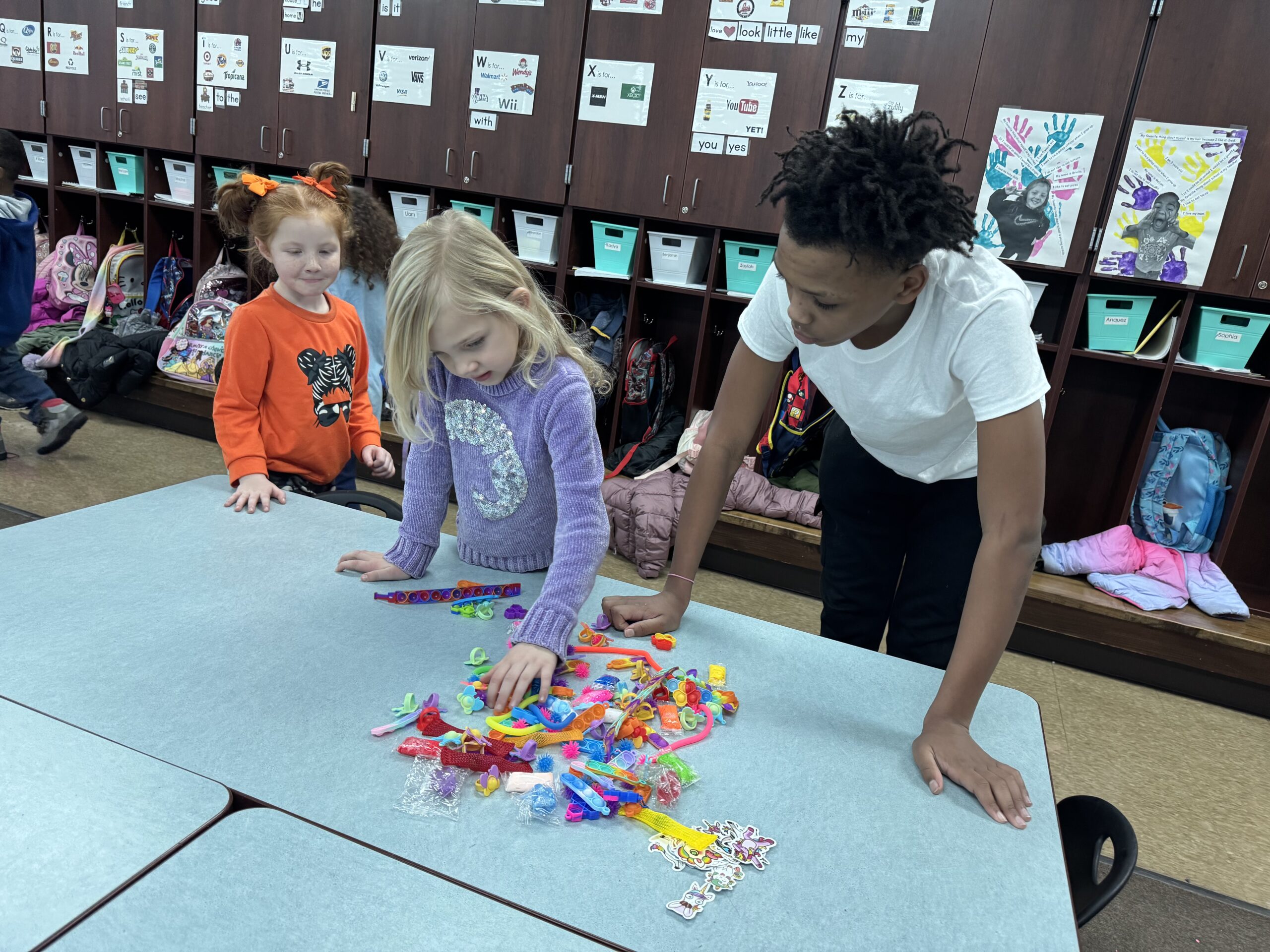 an eighth grader helps students choose their reward